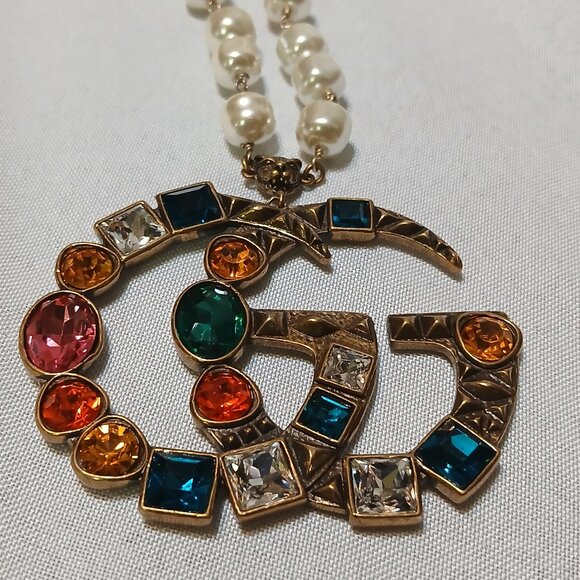 Vintage multicolored, crystal rhinestone, Gucci, necklace and earring set - Picture 4 of 14